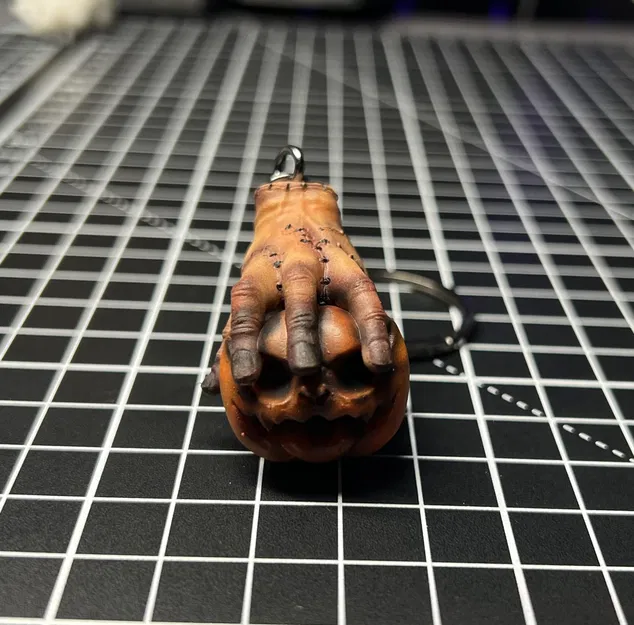 Móc chìa khóa bí ngô độc đáo dành cho Halloween - Image 2