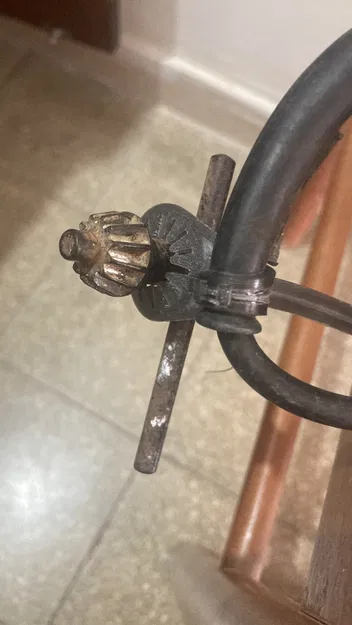 Giá đỡ chìa khóa kẹp cho máy khoan - Image 1