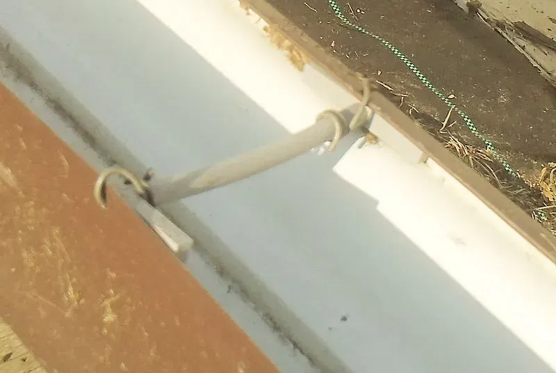 Hướng dẫn lắp đặt máng xối thu nước mưa cho vườn - Image 4