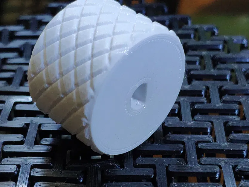 Núm vặn có rãnh điều chỉnh kích thước trong Fusion360 - Image 2