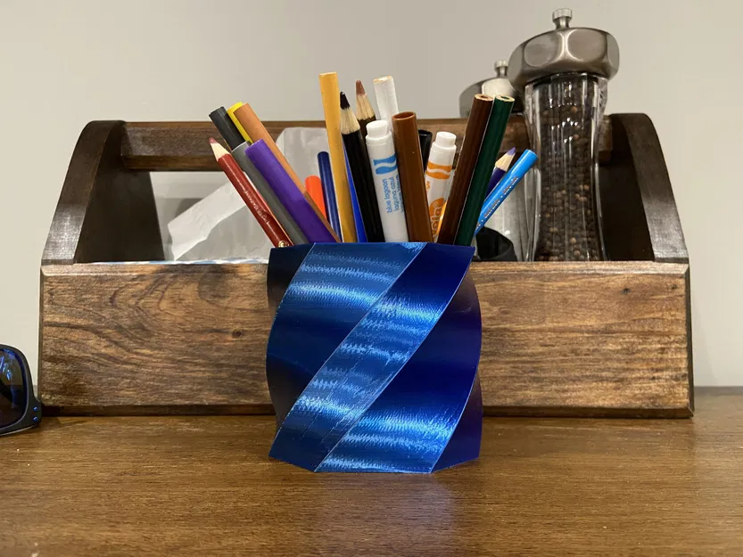 Bình hoa xoắn ốc hình học cho cây cảnh và văn phòng - Image 1