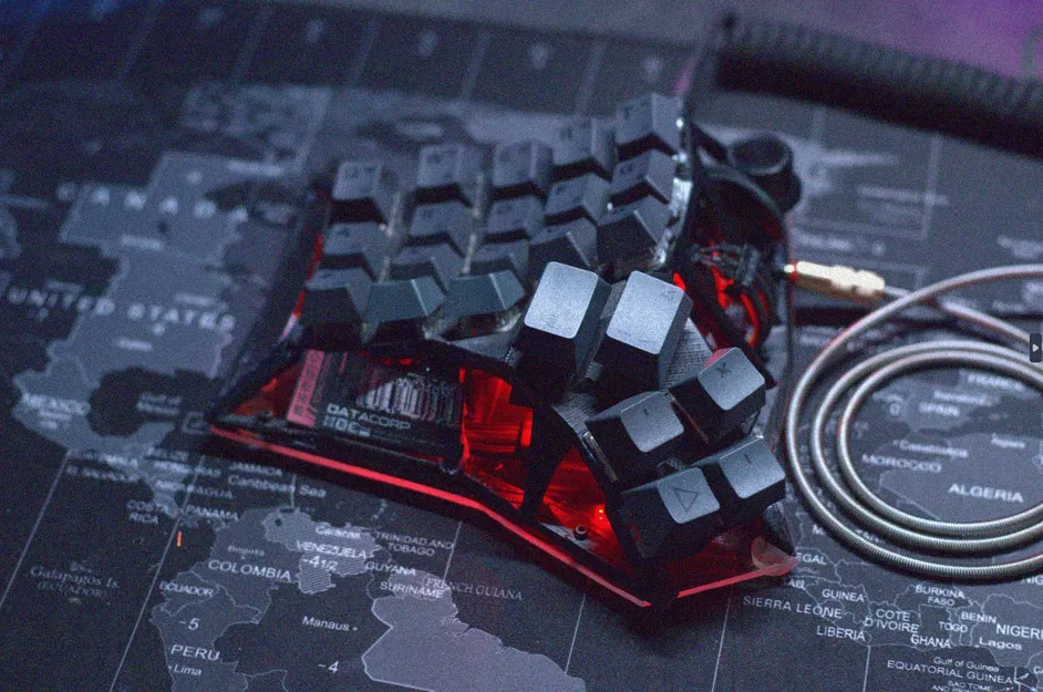 Mô hình chân đế điều chỉnh cho thiết bị Datacorp - Image 1