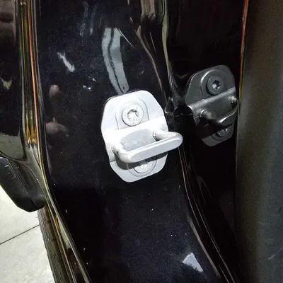 Nắp che chốt cửa xe Jeep Renegade