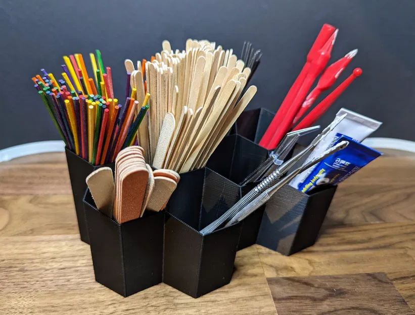 Giá đỡ bút tổ ong đơn giản cho bàn làm việc - Image 2