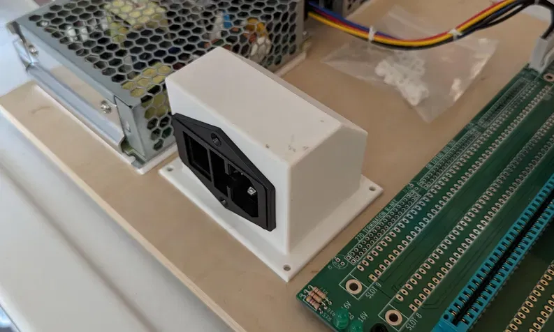 Vỏ kết nối IEC C14 với công tắc và cầu chì - Image 1