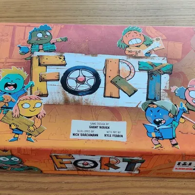 Giá đỡ tùy chỉnh cho trò chơi Fort với mở rộng Mèo và Chó