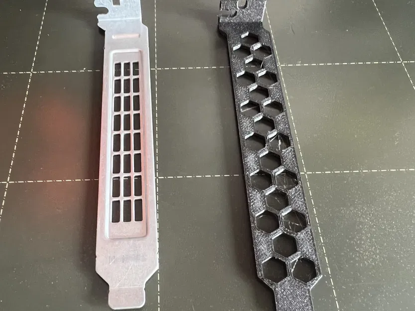 Nắp che khe cắm PCIE cho máy tính - Image 1