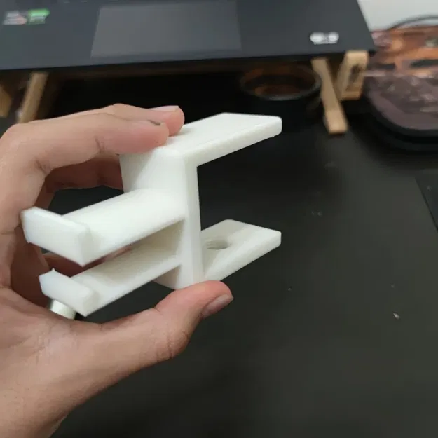 Kẹp tai nghe gắn bàn với ốc lục giác - Image 7