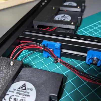 Giá đỡ dây zip cho thanh nhôm 2020