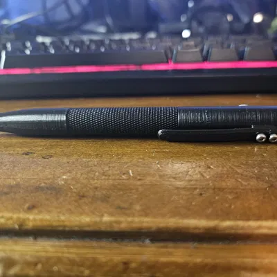 Bút bi hành động Click Flick 4.0 sử dụng refill Parker G2