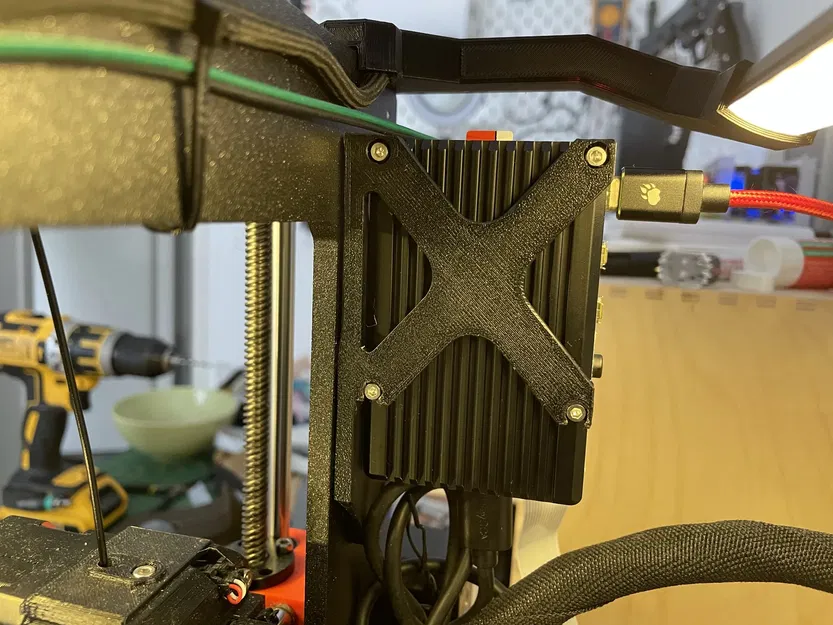 Giá đỡ cho case nhôm RPi4B của Geekworm - Image 3