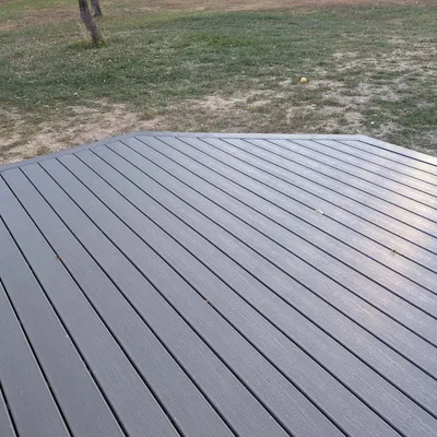 Các bộ phận đệm Trex hỗ trợ lắp đặt sàn Trex