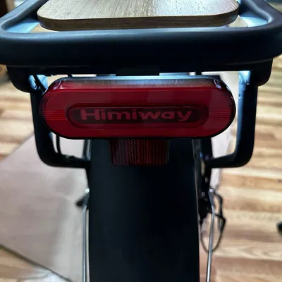 Giá đỡ đèn phanh sau xe đạp cho Apple Airtag