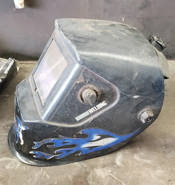 Bánh răng điều chỉnh mũ hàn Chicago Electric - Image 4