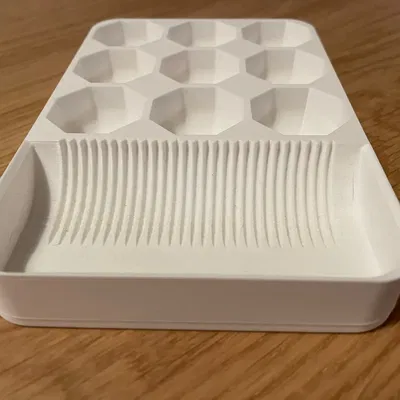 Khay trộn màu nhỏ cho sơn hobby với khu vực làm sạch cọ