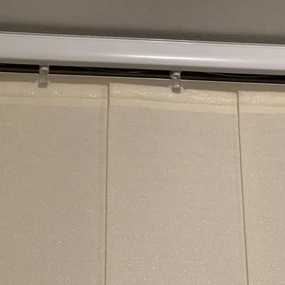 Giá đỡ cho rèm cuốn đứng trong in 3D