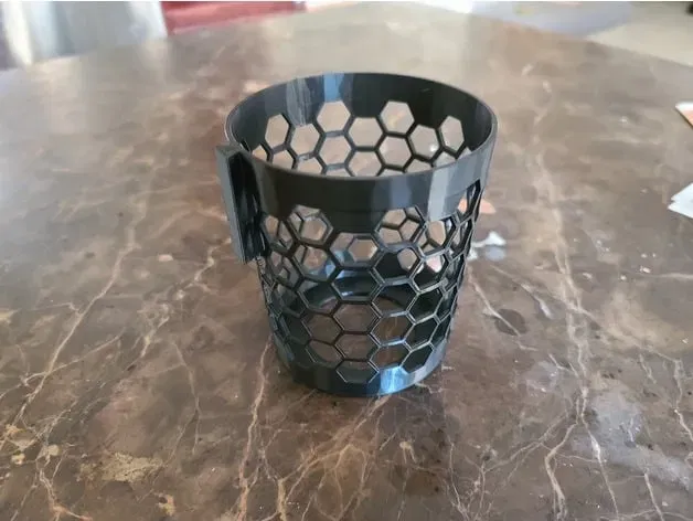 Giá đỡ cốc Yeti 20oz dành cho văn phòng - Image 1