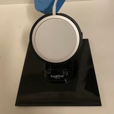 Giá đỡ MagSafe với chân đế GoPro tiện dụng