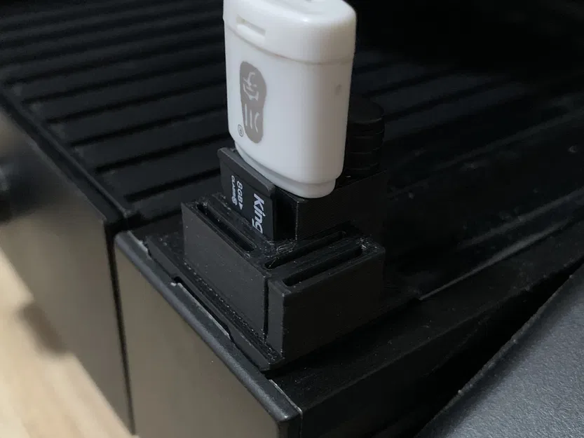 Nắp đậy khe tổ chức USB và Micro SD cho Ender 3 v2 - Image 1