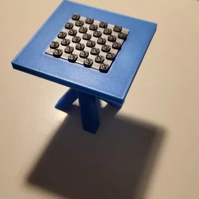 Bàn cờ cho nhà búp bê với thiết kế liên kết