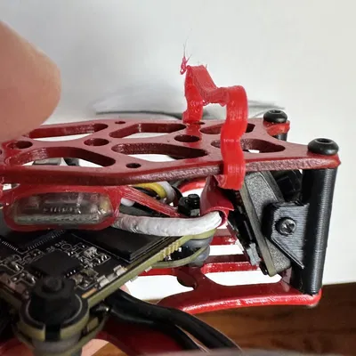 Giá đỡ camera hdzero cho SHURIKEN 2" với standoffs in được