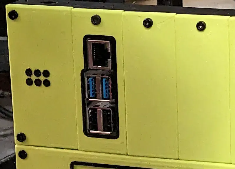 Bảng điều khiển và giá đỡ Pi 4B - Image 1