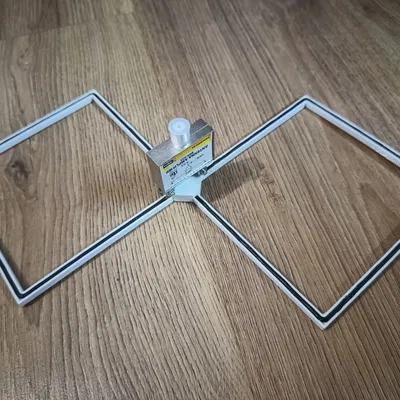 Giá đỡ anten hình số 8 bằng dây đồng 1.5 mm2