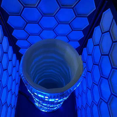 Đèn bàn hình lục giác với đèn LED tùy chỉnh