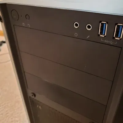 Nắp khoang ổ đĩa 5.25 inch cho tháp Corsair Carbide 300R