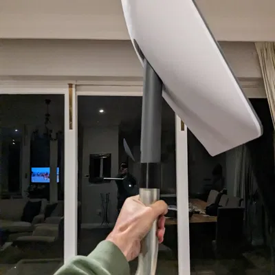 Giá đỡ ống lắp đặt cho dish Starlink trên tường