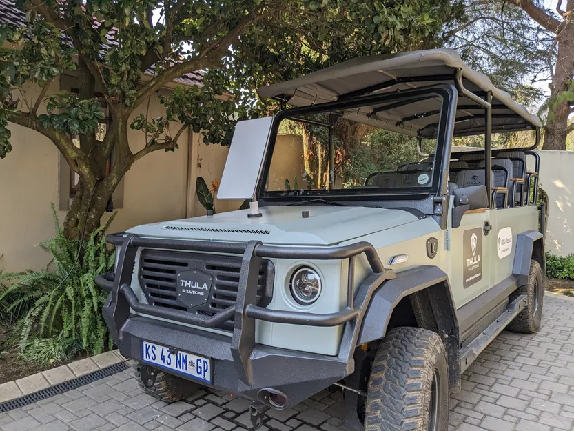 Giá đỡ ống lắp đặt cho dish Starlink trên tường - Image 2