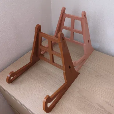 Giá đỡ guitar đơn giản có thể đặt trên sàn hoặc tủ