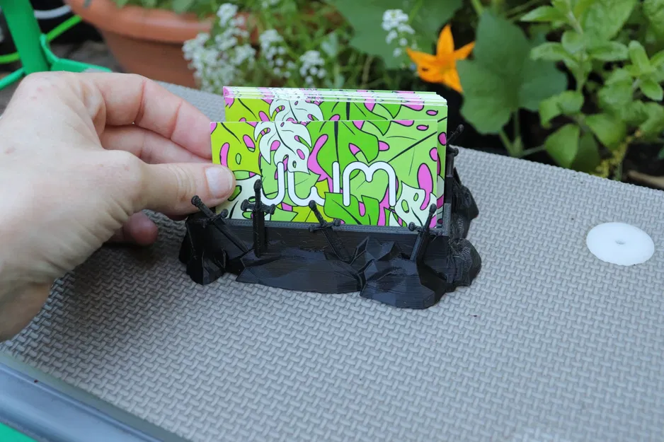 Giá đỡ danh thiếp lấy cảm hứng từ Vua Arthur - Image 4