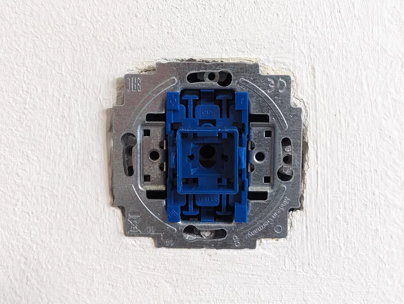 Bảng gắn công tắc Philips Hue Tap dial cho công tắc hiện có - Image 5