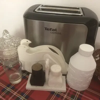 BÌNH CHỨA VỚI NGĂN KÍN ĐỂ TIỀN AN TOÀN TẠI NHÀ