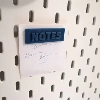 Giá đỡ nam châm IKEA Skadis cho không gian làm việc