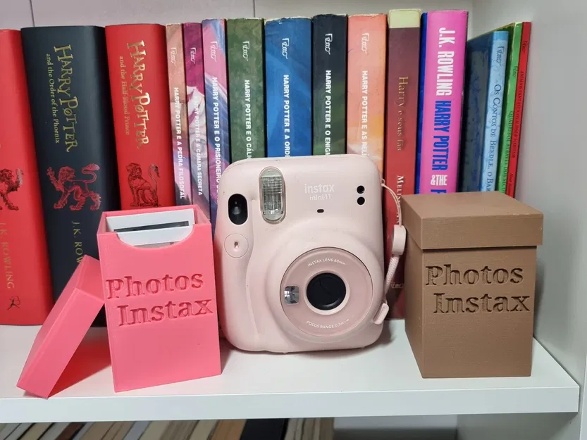Hộp ảnh Instax Mini với thiết kế phẳng và tổ chức gọn gàng - Image 1