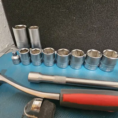 Giá đỡ dụng cụ cờ lê đầu ốc Skadis