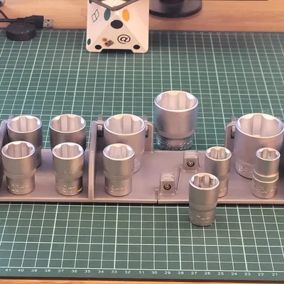 Giá đỡ dụng cụ cờ lê lớn - IKEA SKADIS