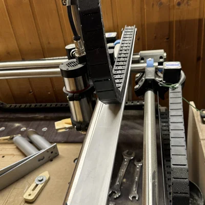 Giá đỡ cho dây cáp trên máy CNC MPCNC