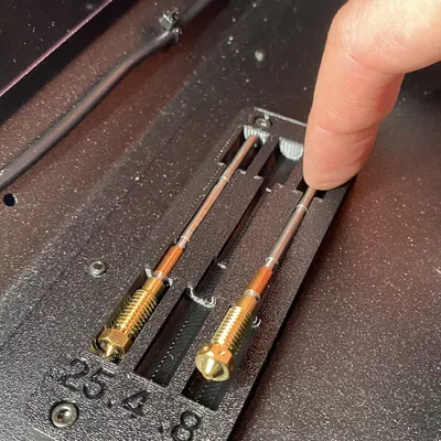 Khay giữ vòi phun MK4 cho vỏ Prusa gốc (bên trái)