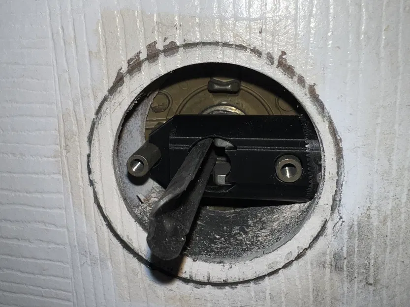 Thay thế lõi tay nắm cửa Kwickset cũ không khóa - Image 4