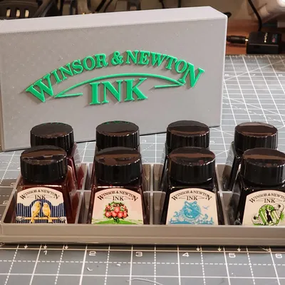 Khay mực Winsor & Newton với nắp đậy