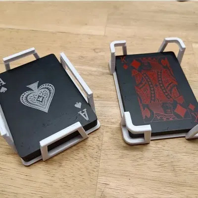 Giá đỡ bài chơi bài chống gió hiệu quả