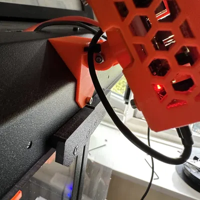 Giá đỡ Octopi cho vỏ Prusa với màn hình Hyperpixel 4
