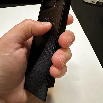 Vỏ bảo vệ Juul V3 với cơ chế cửa trượt