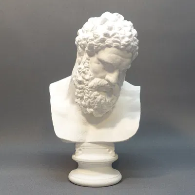 Tượng bán thân Hercules Farnese bằng đá cẩm thạch