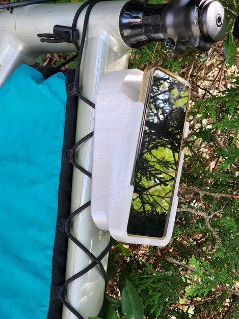 Hộp đựng điện thoại và đồ ăn cho xe đạp gắn trên ống t... - Image 1