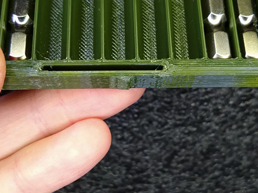 Hộp đựng bit tua vít 50 mm cho 12 đầu nối ¼ inch - Image 8