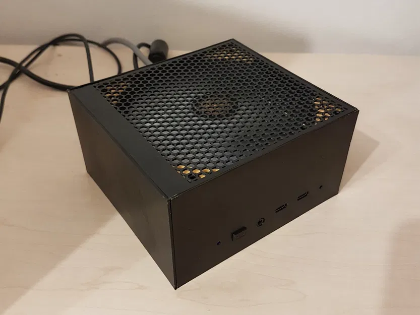 Vỏ máy tùy chỉnh cho Minisforum UM690 với quạt 120mm - Image 1